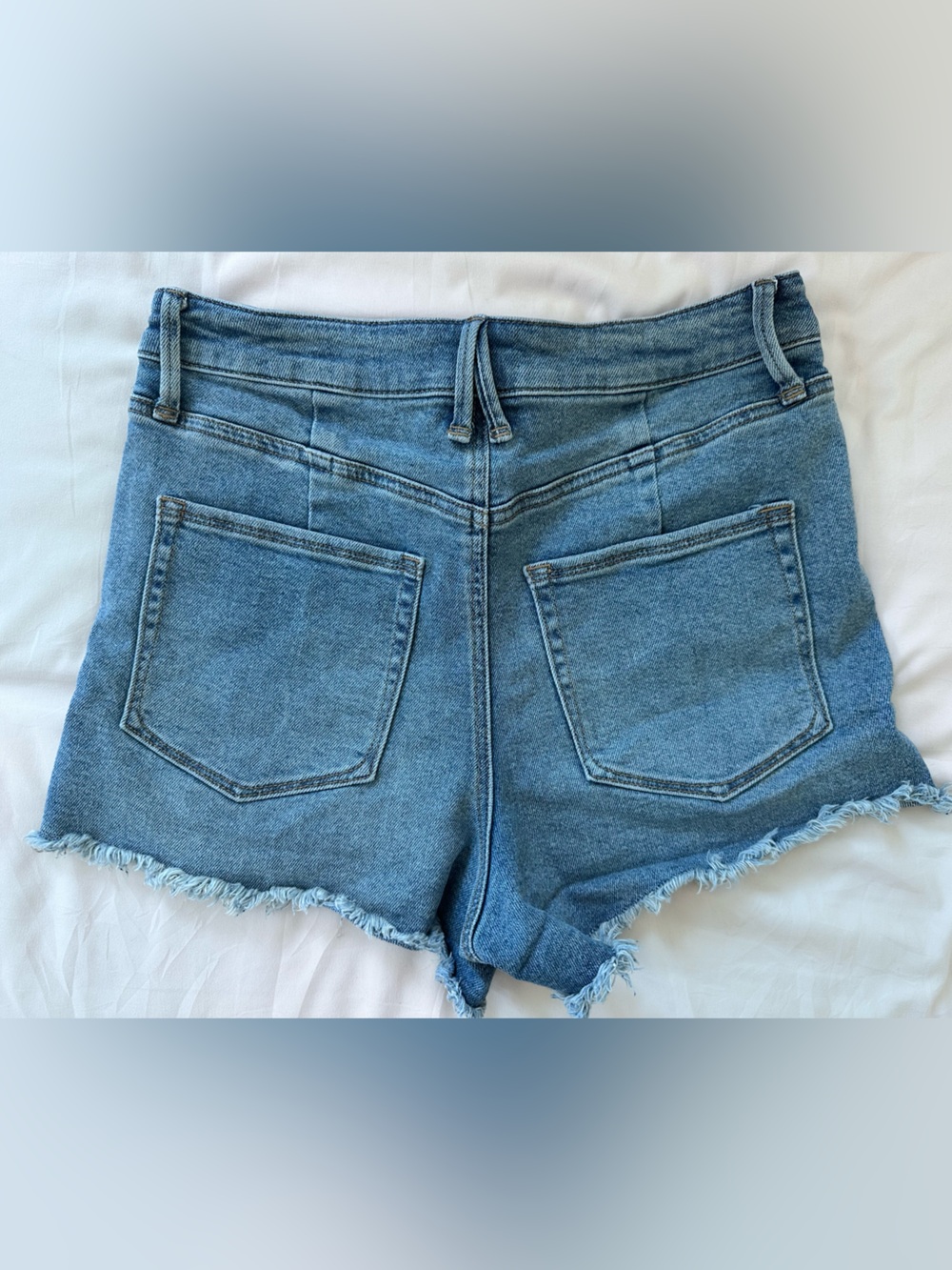 Good American High Rise Denim Raw Hem Jean Shorts - Size 8
